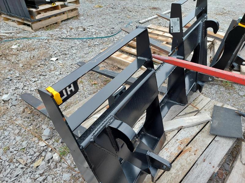 Attachments  Pallet Forks 2000 Lbs. Photo